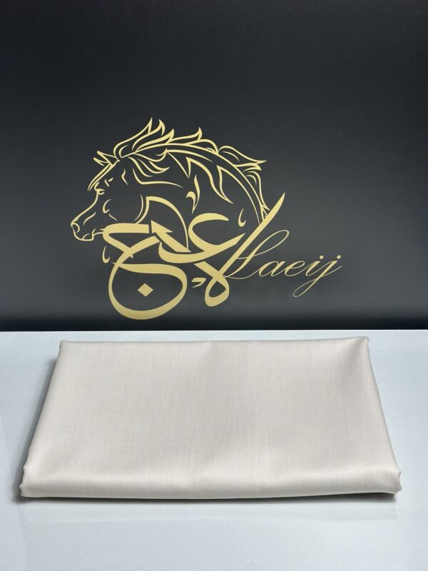 ELEGANT MEN’S WOOL IN CREAMY COLOR WITH A GOLDEN SHINE