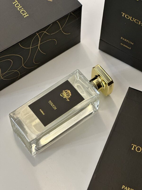 TOUCH PERFUME