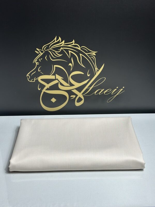 ELEGANT MEN’S WOOL IN CREAMY COLOR