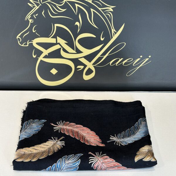 WOMEN’S NATURAL WOOL HAND MADE BLACK SHAL AND MACHINE SEWN
